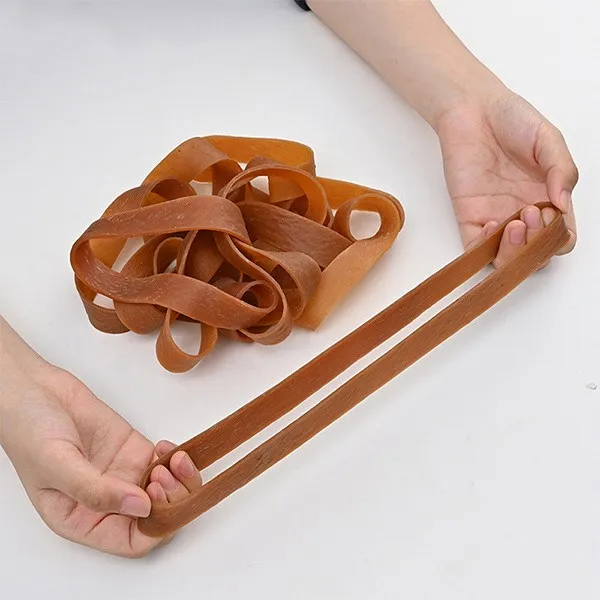 Non-slip wide bands for cylindrical cargo securing